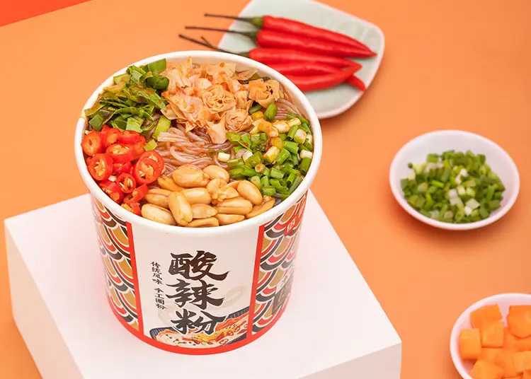 【品質(zhì)之選】桶裝泡面封口包裝生產(chǎn)線：攜手陳村、楊掌柜、金華、顧大嫂、統(tǒng)一，共鑄食品包裝新篇章