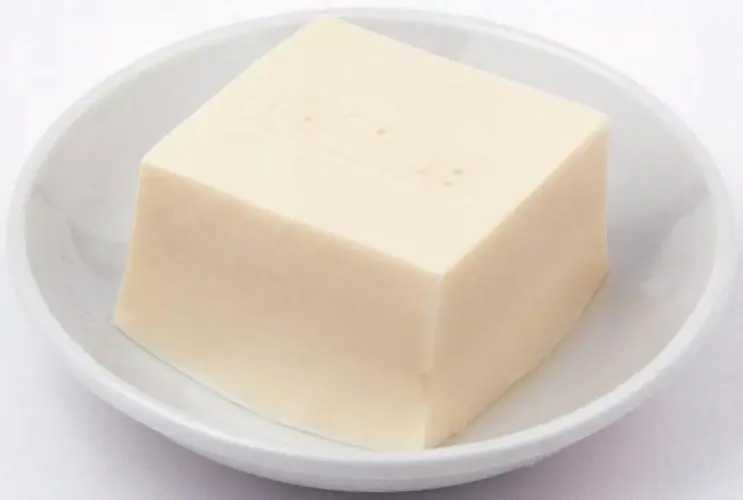 探索自動豆腐盒包裝機的無限可能，讓豆腐產(chǎn)業(yè)走向新的高度